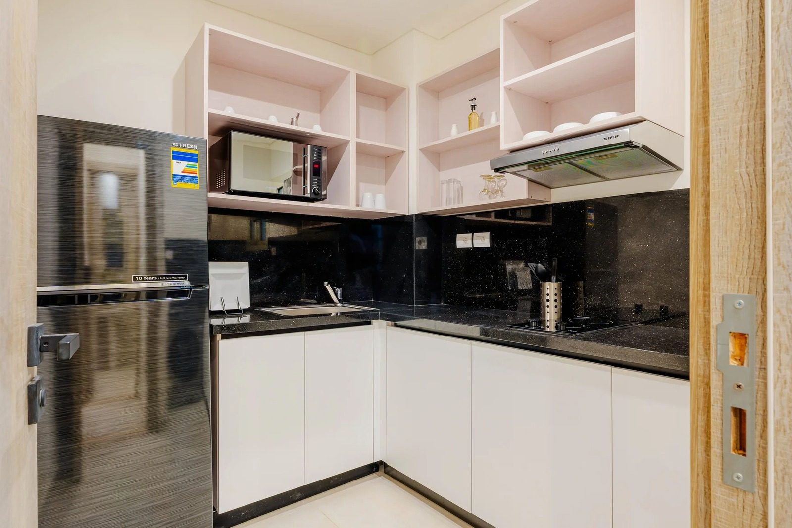 Bright 1BR Apartment – City View – Zamalek — Apartment in Central Zamalek, Cairo, Egypt — photo 5