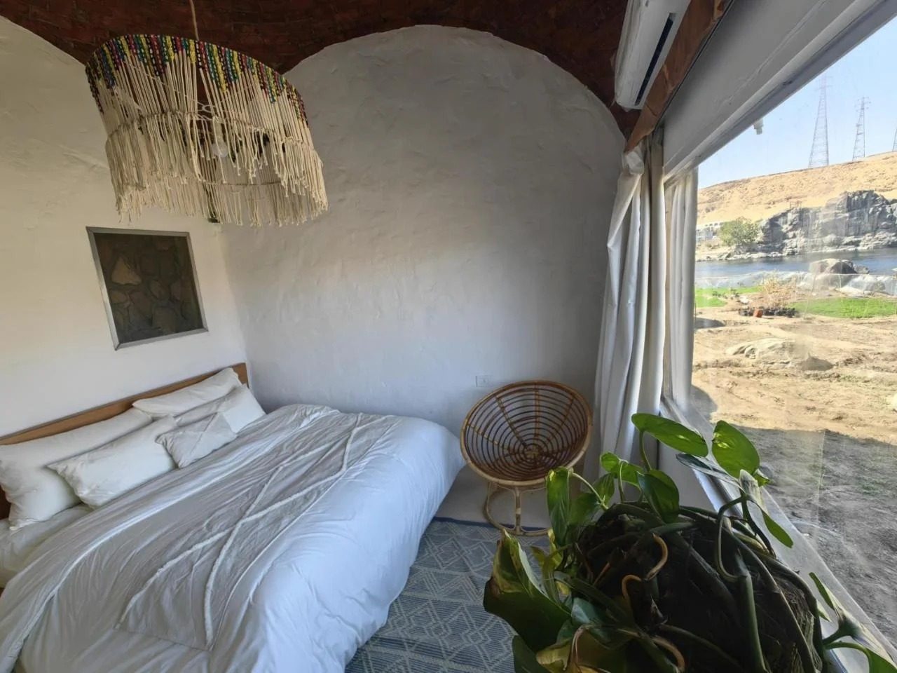 King Room – Nile View – Nubian Guesthouse, Aswan — Private room in guesthouse in Nubian village on the West Bank of the Nile, Aswan, Egypt — photo 2