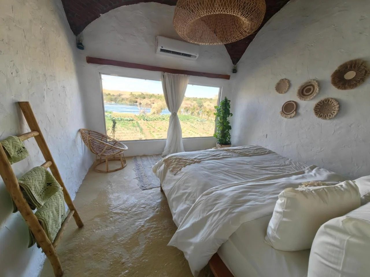 King Room – Nile View – Nubian Guesthouse, Aswan — Private room in guesthouse in Nubian village on the West Bank of the Nile, Aswan, Egypt — photo 10