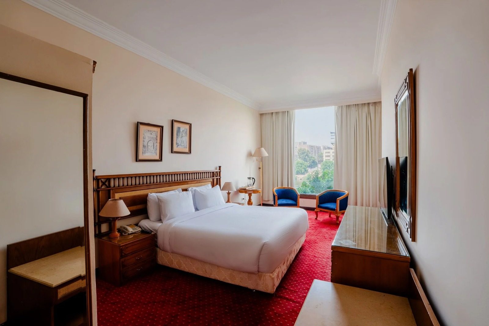Standard King Room – Nile View – Nile-side Hotel, Zamalek — Private room in a hotel in Nile side of Zamalek, Cairo, Egypt — photo 4