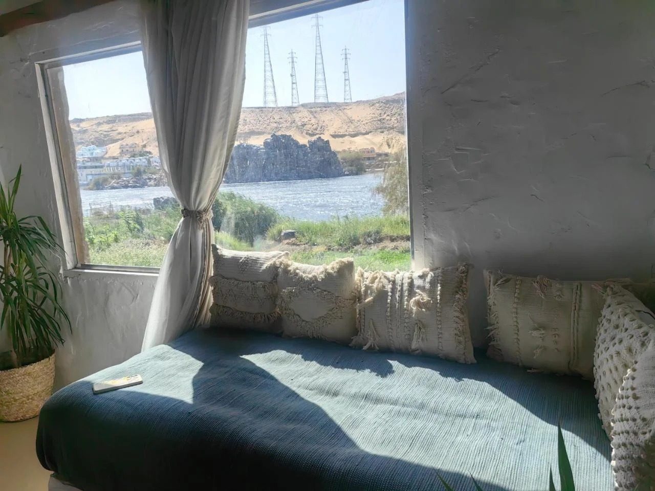 Triple Room – Nile View – Nubian Guesthouse, Aswan — Private room in guesthouse in Nubian village on the West Bank of the Nile, Aswan, Egypt — photo 9