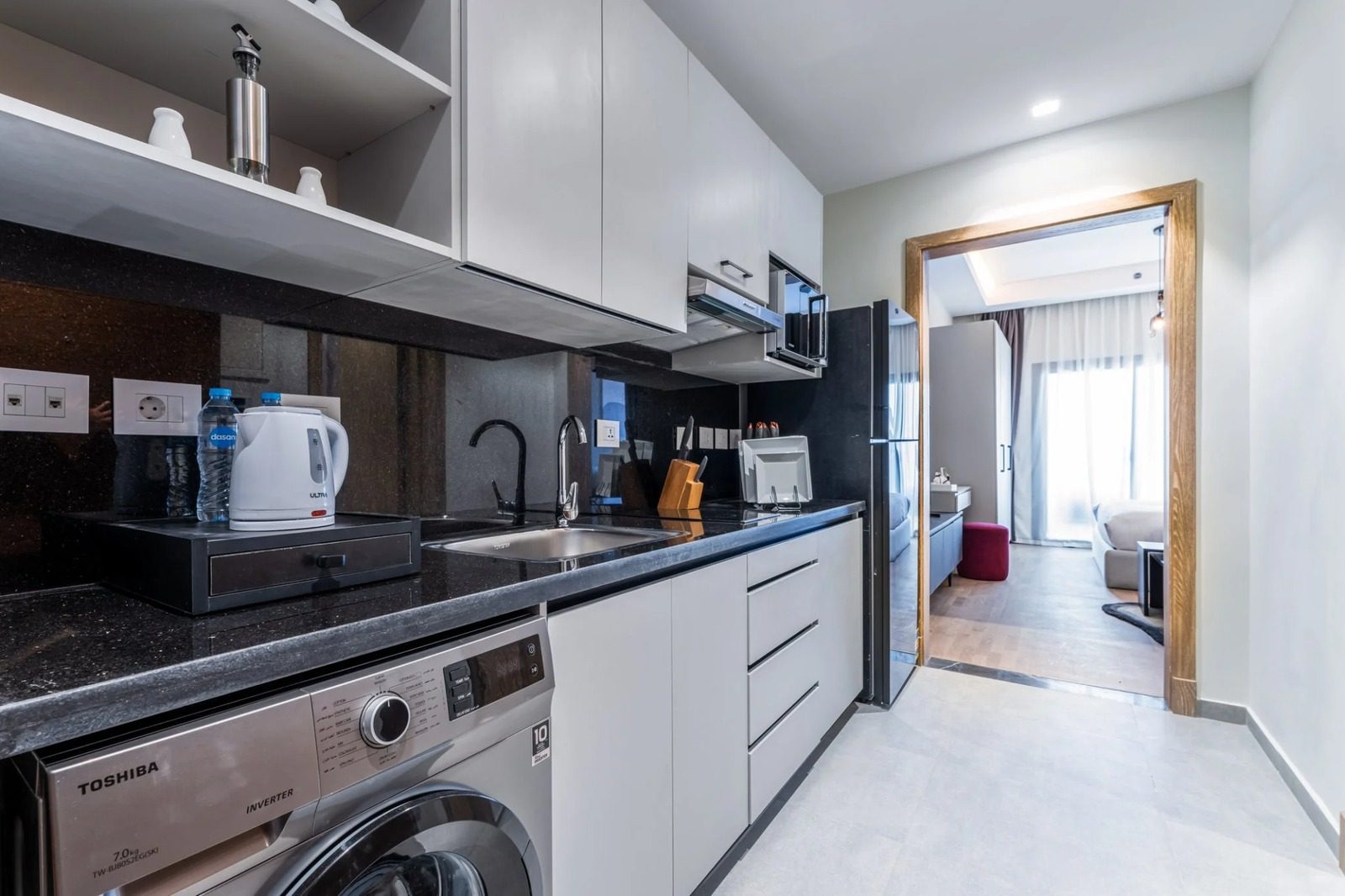 Bright Studio with Kitchen – Aeon Towers, Sheikh Zayed — Studio in Aeon Towers, Sheikh Zayed City, Egypt — photo 3