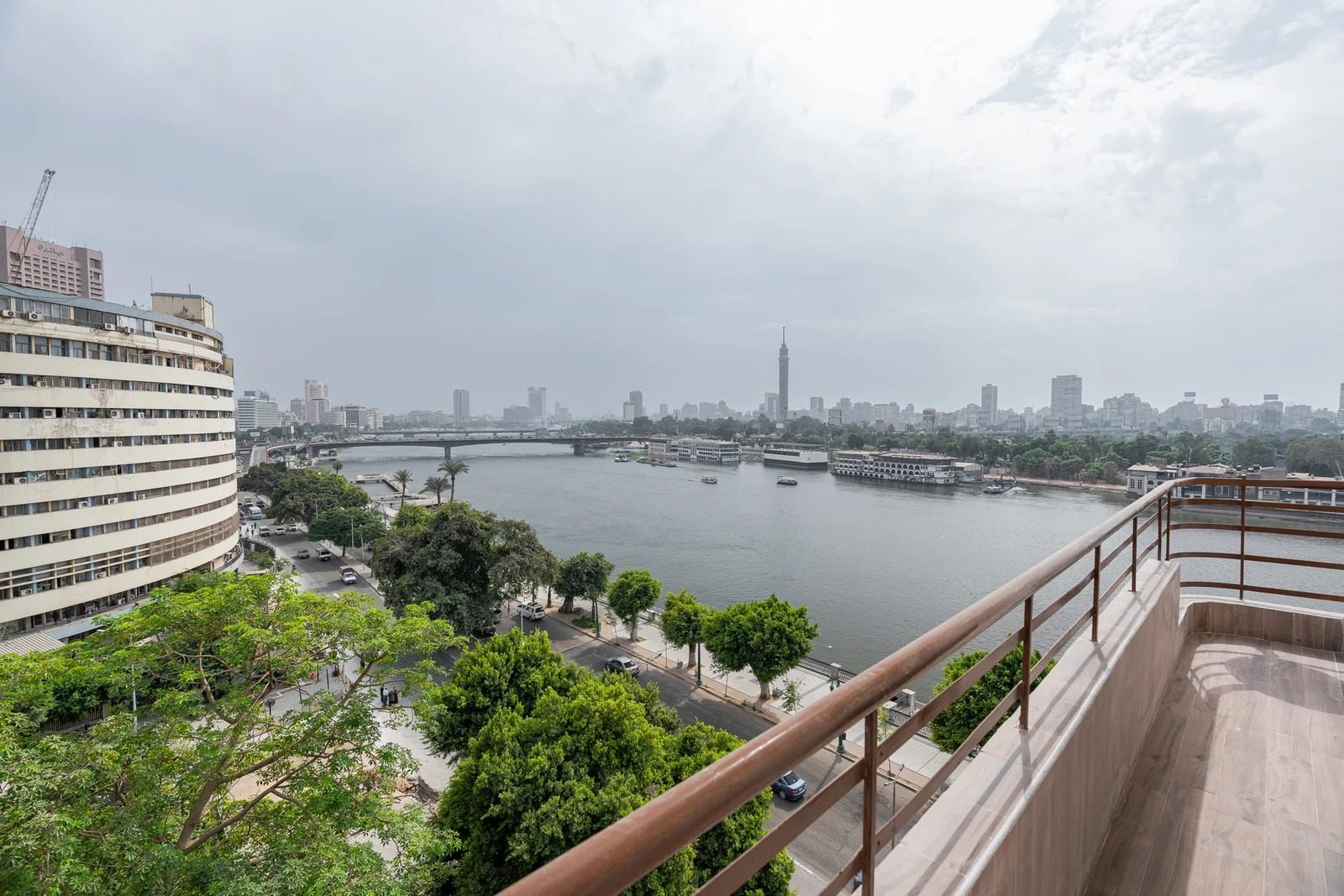 2BR Apartment – Nile View – Downtown Cairo — Apartment in Maspero, Corniche El Nil — near the Ramses Hilton, Egypt — photo 7
