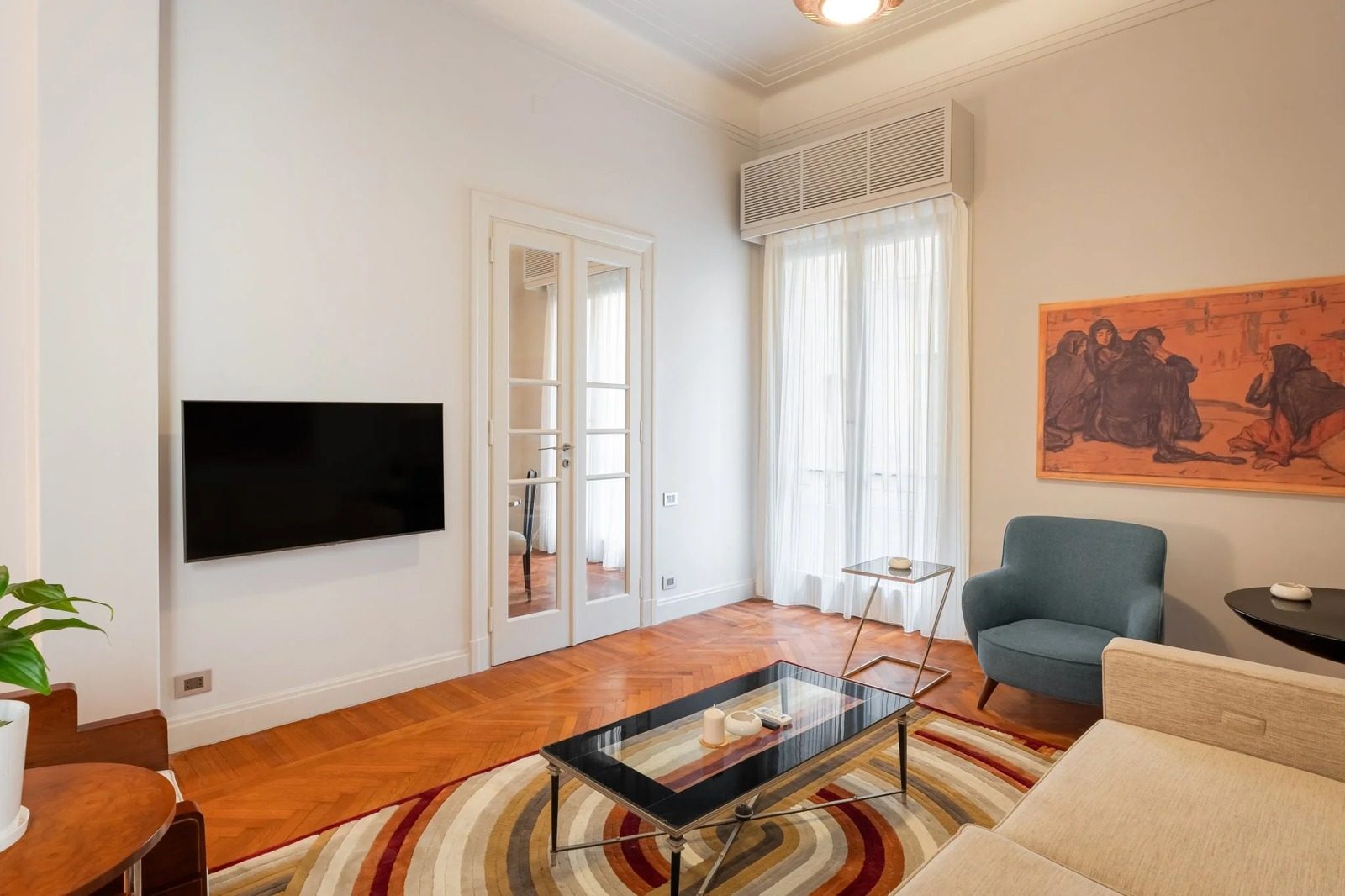 1BR Apartment – Downtown Cairo — Apartment in Adly St, Downtown Cairo — near Talaat Harb Square, Egypt — photo 2