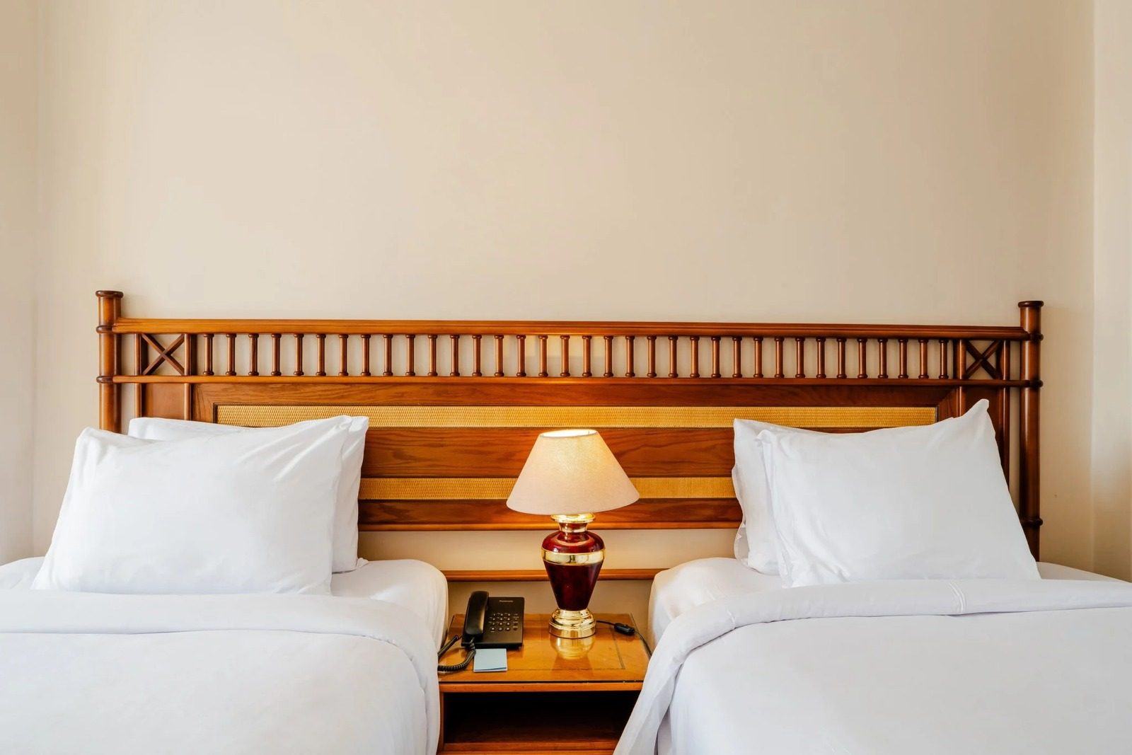 Standard Twin Room – Nile View – Nile-side Hotel, Zamalek — Private room in a hotel in Nile side of Zamalek, Cairo, Egypt — photo 3