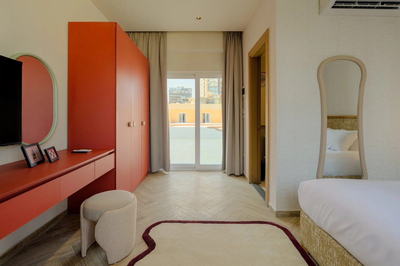 Cabin Studio – City View – Giza — Studio in Near Orman Botanical Garden & Giza Zoo, off Nile St, Giza, Egypt — photo 5