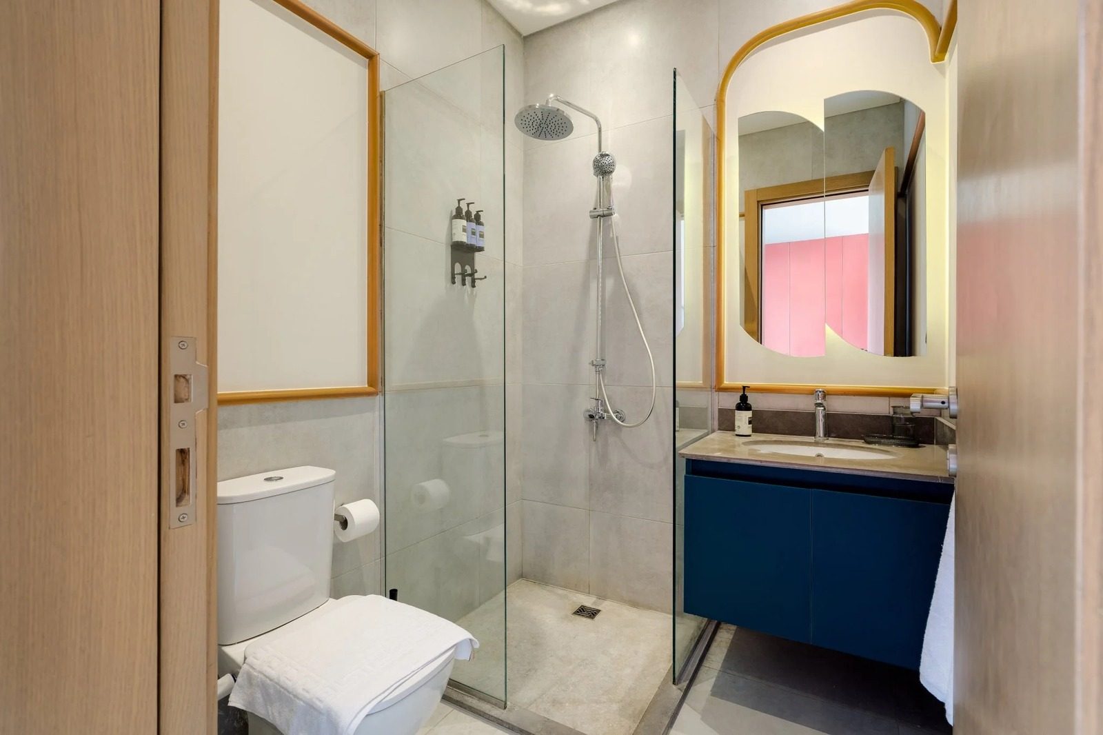 Cabin Studio – City View – Giza — Studio in Near Orman Botanical Garden & Giza Zoo, off Nile St, Giza, Egypt — photo 7