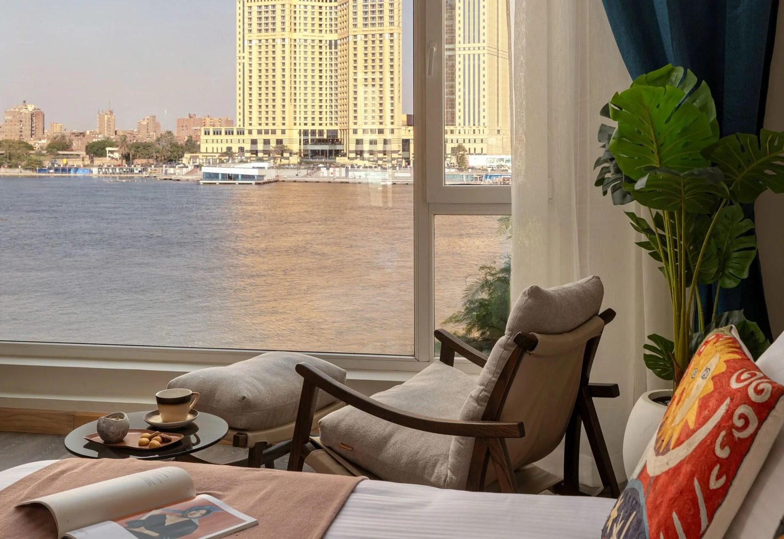 Deluxe Double Room – Nile View – Nile-front Hotel, Zamalek — Private room in a hotel in Northern Zamalek on the Nile, Cairo, Egypt — photo 5