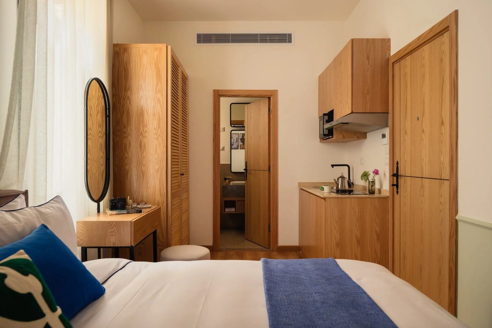 Compact Studio – Tahrir, Downtown Cairo — Studio in Qasr El Nil St, Downtown Cairo — next to Tahrir Square, Egypt — photo 3