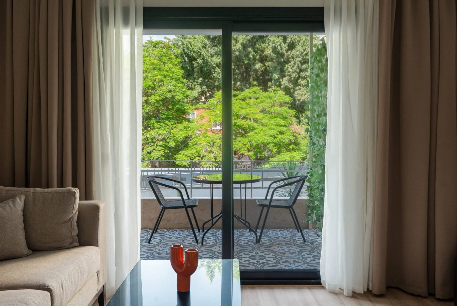 1BR Apartment with Balcony & Kitchenette – Zamalek — Apartment in Zamalek, next to the Lebanese Embassy, Egypt — photo 15