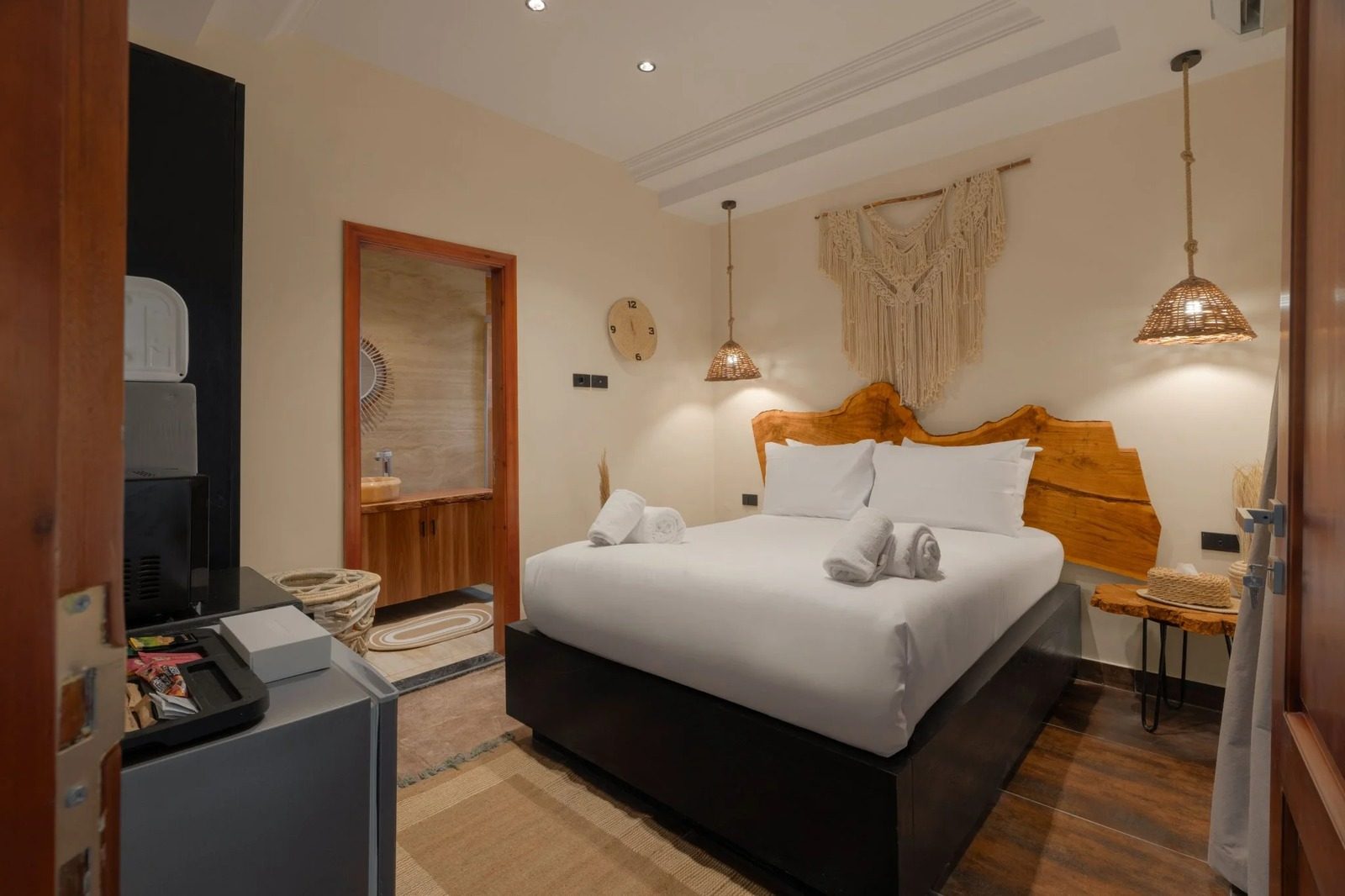 Modern Deluxe Studio with Balcony – Zamalek — Studio in Zamalek, Cairo, Egypt — photo 6