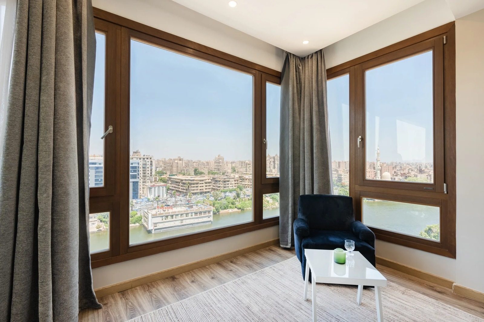 Bright 2BR Apartment – Nile View – Zamalek — Apartment in Nile side of Zamalek, Cairo, Egypt — photo 6