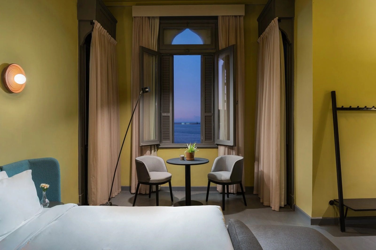 1BR Suite – Sea View – Alexandria — Apartment in Central Alexandria Corniche, near Raml Station and Saad Zaghloul Square, Egypt — photo 9