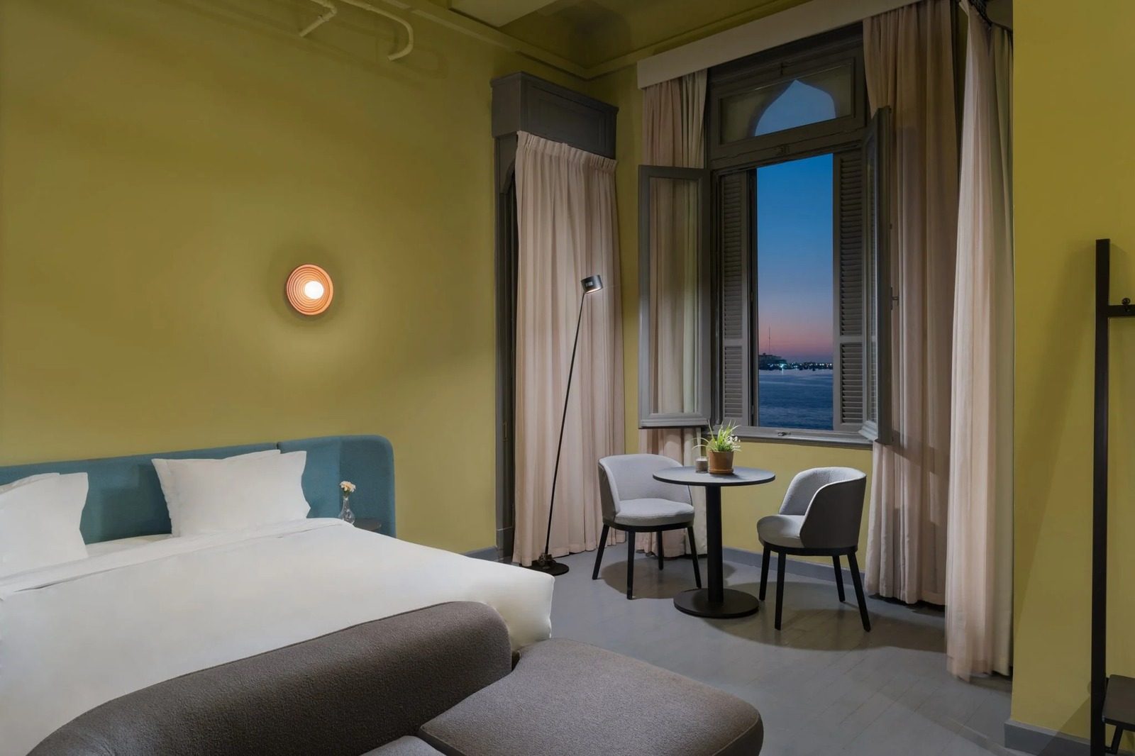 1BR Suite – Sea View – Alexandria — Apartment in Central Alexandria Corniche, near Raml Station and Saad Zaghloul Square, Egypt — photo 11