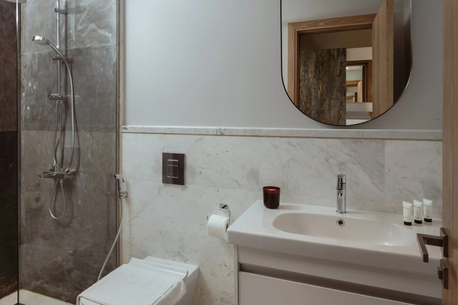1BR Apartment – City View – Aeon Towers, Sheikh Zayed — Apartment in Aeon Towers, Sheikh Zayed City, Egypt — photo 4