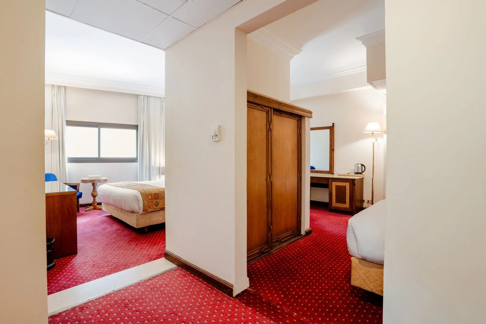Standard Triple Room – Nile-side Hotel, Zamalek — Private room in a hotel in Nile side of Zamalek, Cairo, Egypt — photo 7