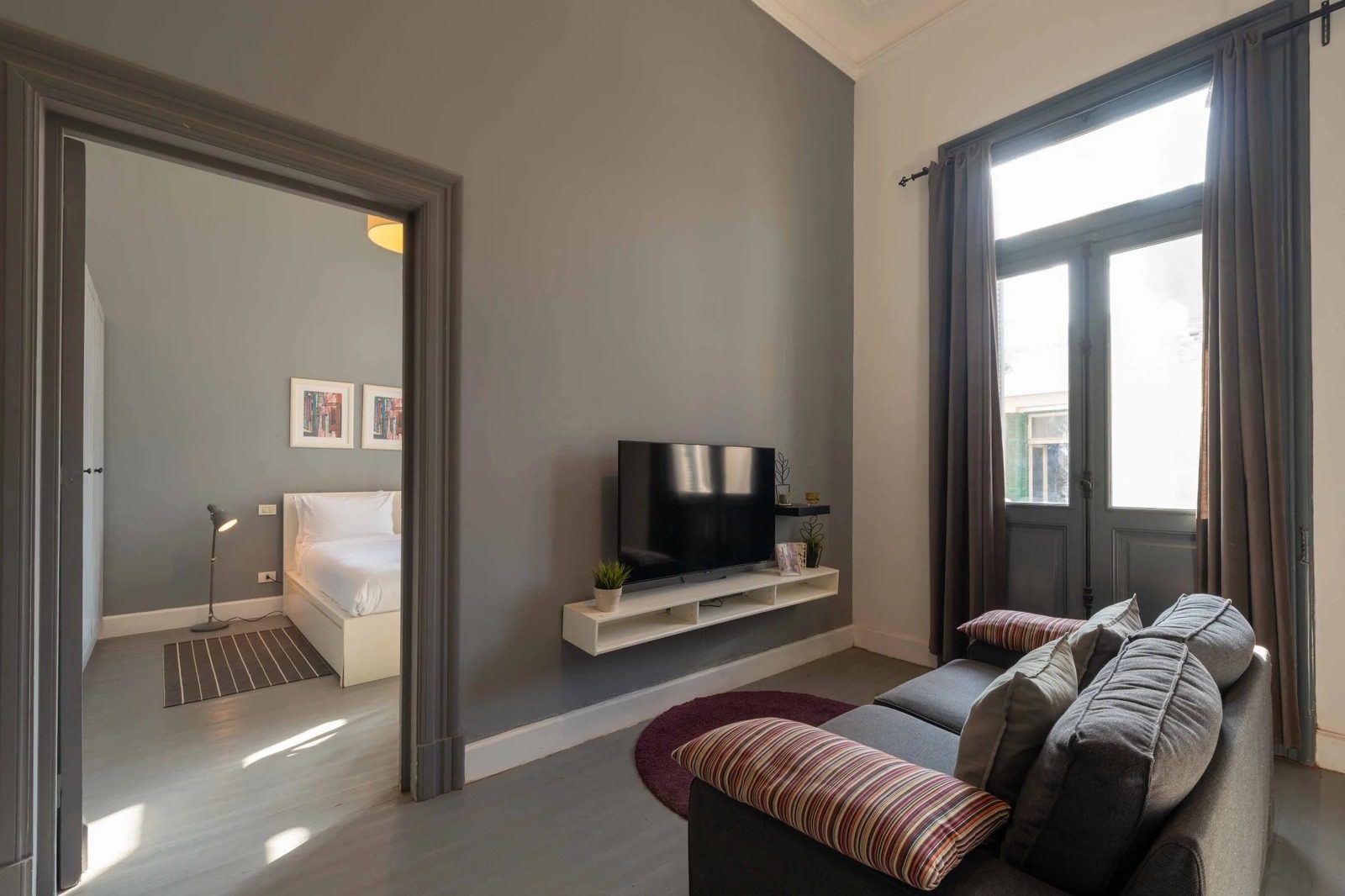 Bright 1BR Apartment – City View – Alexandria — Apartment in Central Alexandria Corniche, near Raml Station and Saad Zaghloul Square, Egypt — photo 2