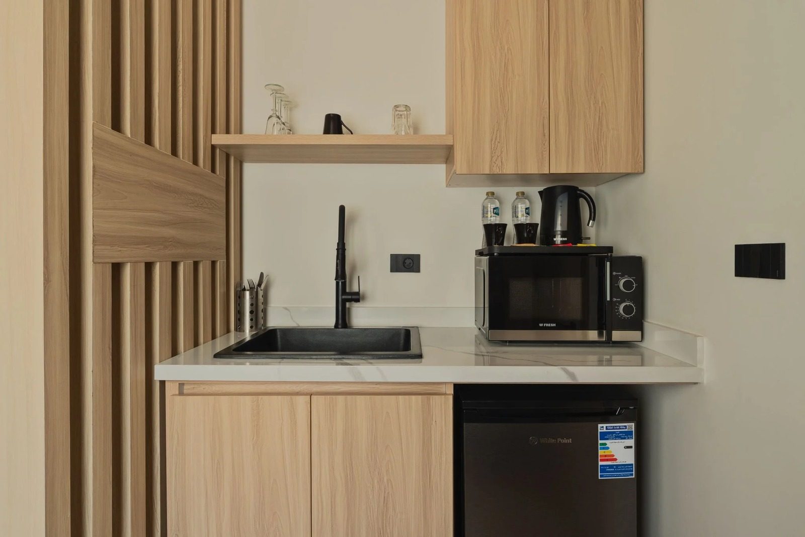 Compact King Studio with Kitchenette – Zamalek — Studio in Zamalek, next to the Lebanese Embassy, Egypt — photo 2