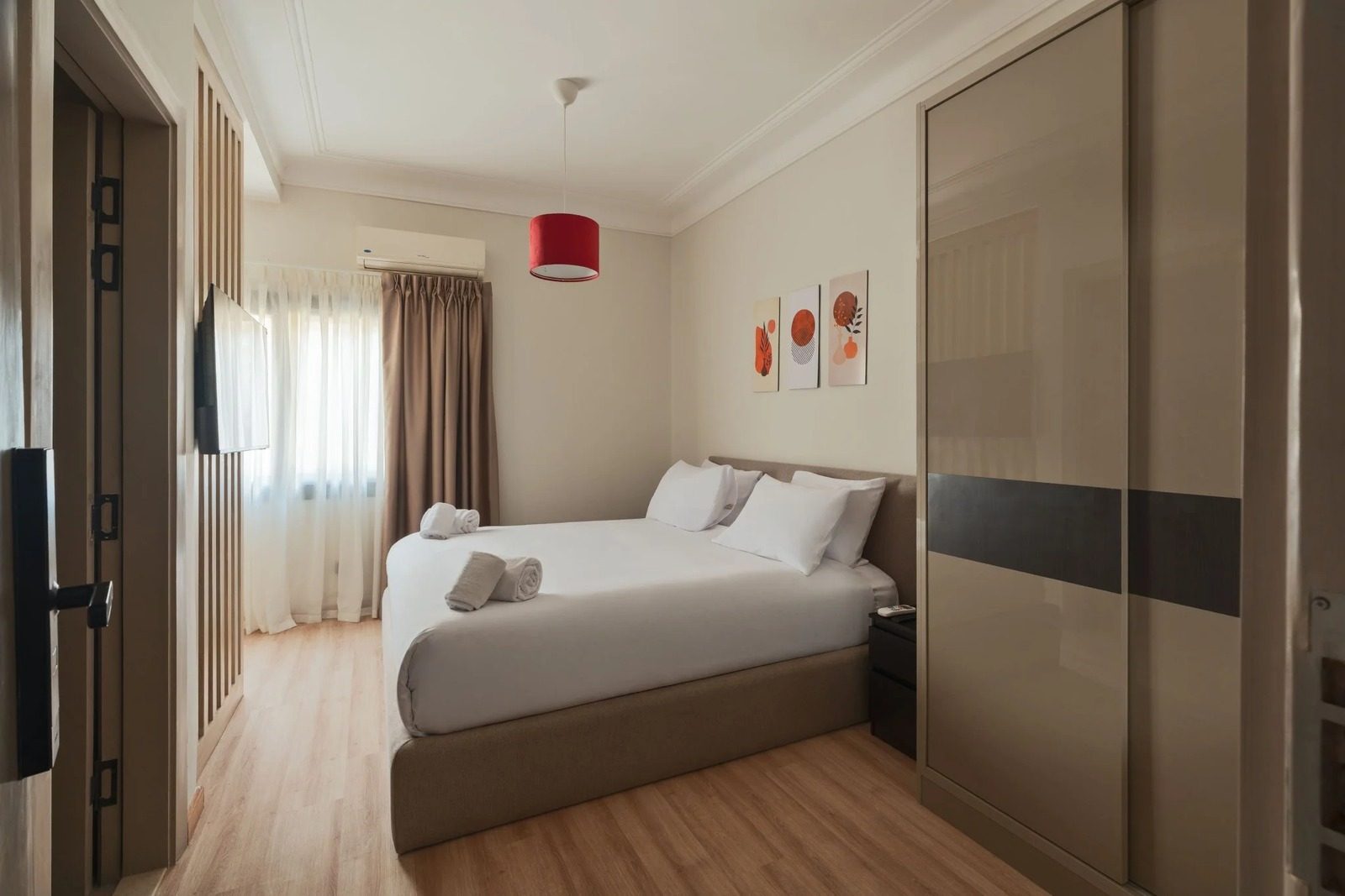 Compact King Studio with Kitchenette – Zamalek — Studio in Zamalek, next to the Lebanese Embassy, Egypt — photo 6