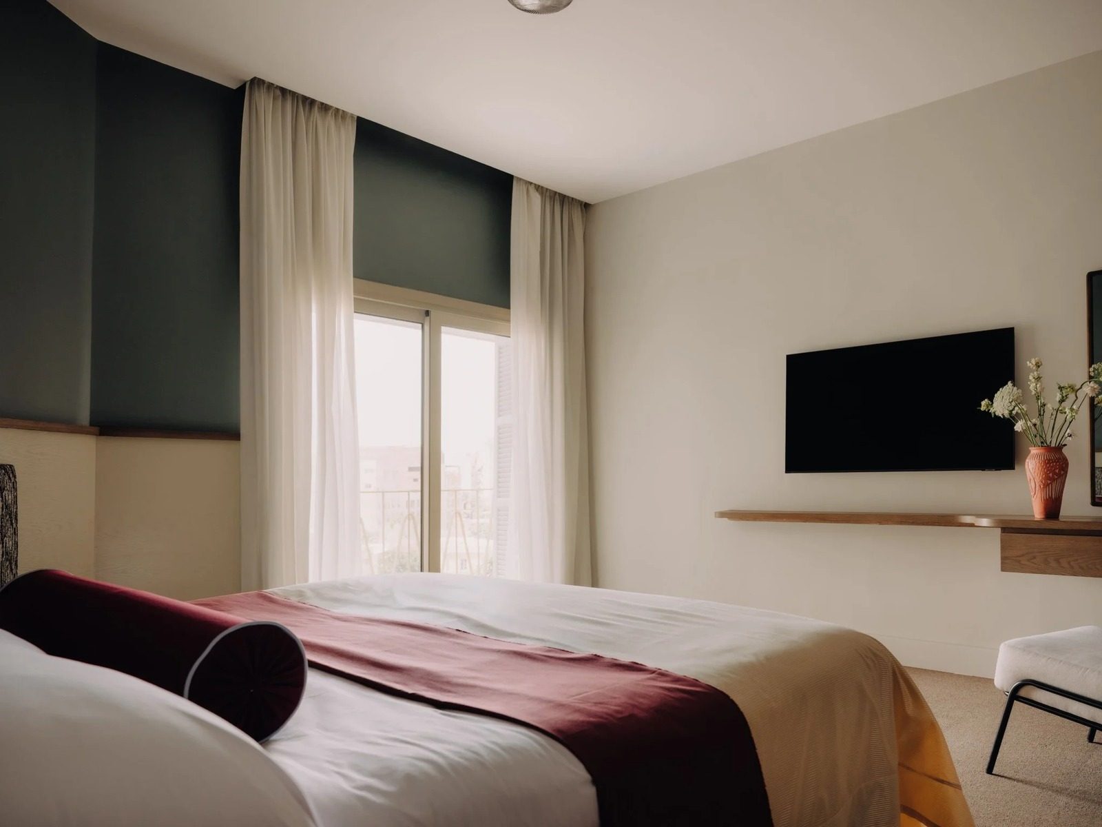 Suite with Balcony & Breakfast – Boutique Hotel, Zamalek — Hotel serviced apartment in Zamalek, Cairo, Egypt — photo 4