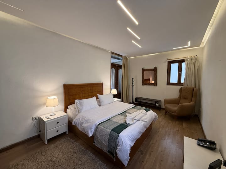 Beautiful Apartment in Quiet Zamalek Sunny Cozy — Apartment in Cairo, Egypt, Egypt — photo 16