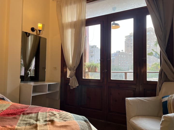 Luxury Colorful Zamalek Apartment w Amazing View — Apartment in Cairo, Egypt, Egypt — photo 31