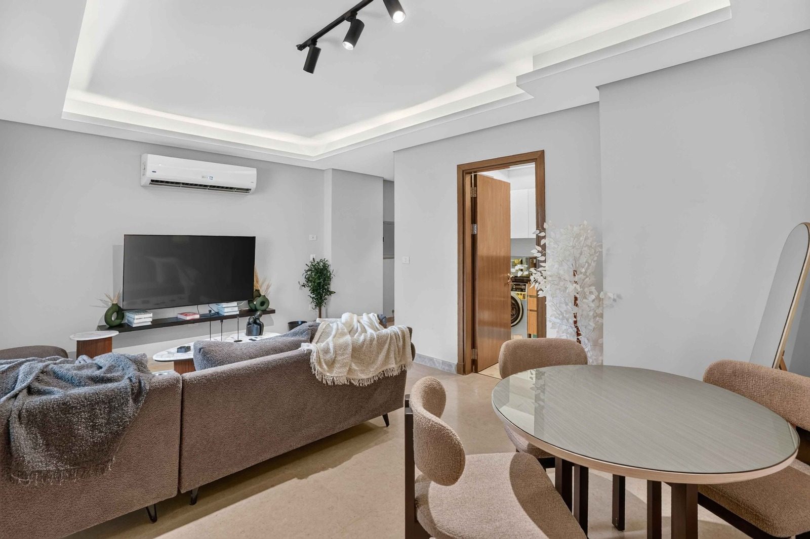 2BR Apartment – Park View – ZED Towers — Apartment in ZED Towers, Sheikh Zayed, Egypt — photo 4