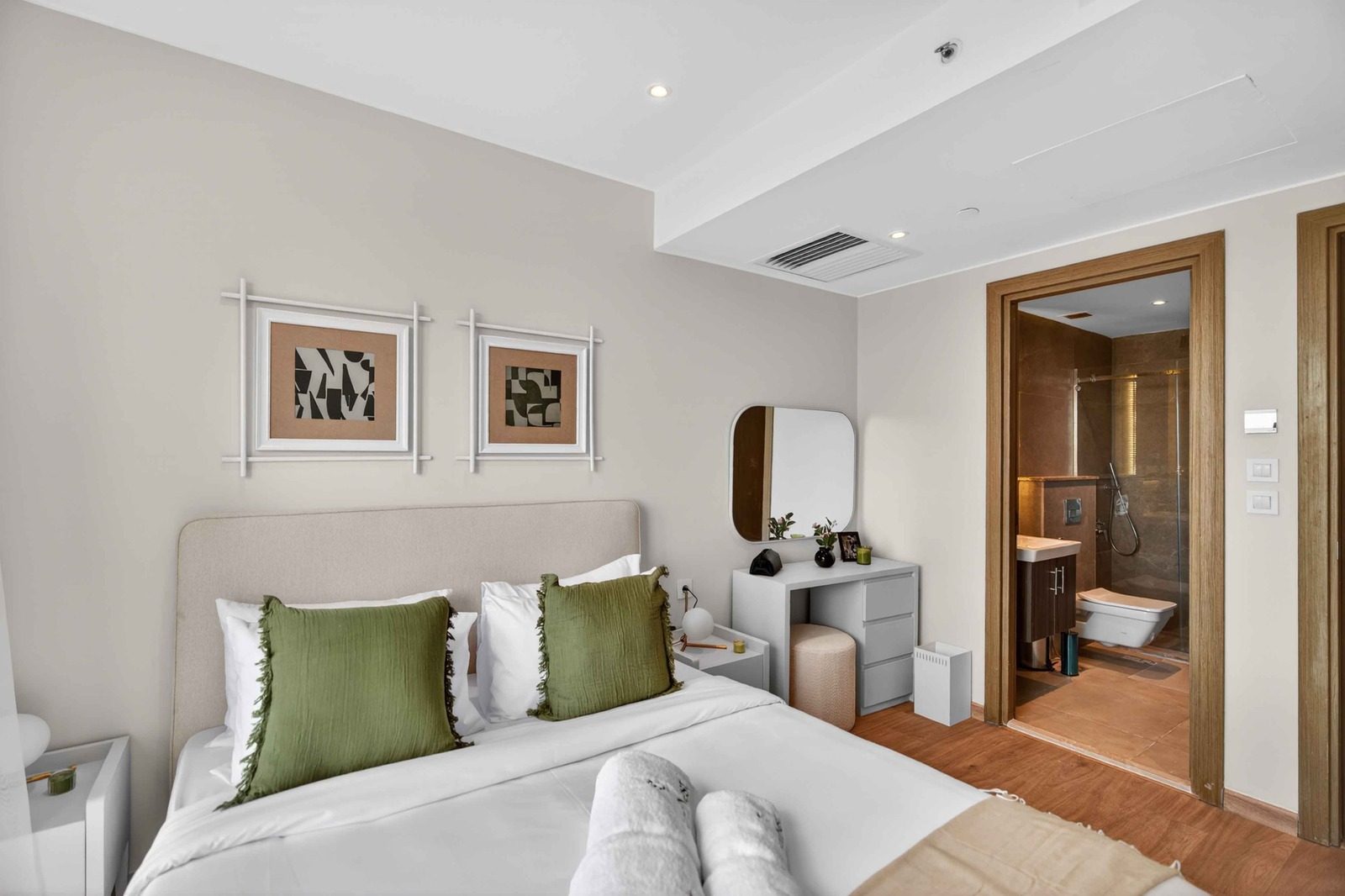 Classic 3BR Apartment – Sheikh Zayed – ZED Towers — Apartment in ZED Towers, Sheikh Zayed, Egypt — photo 8
