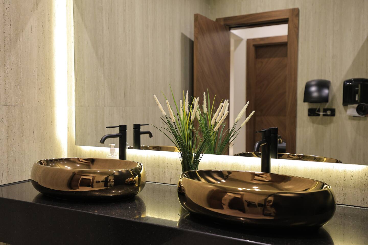 DHB STAYS | Downtown 1BR Smart Access | B-607 — Apartment in Downtown Cairo (Marouf), Cairo Governorate, Egypt, Egypt — photo 19