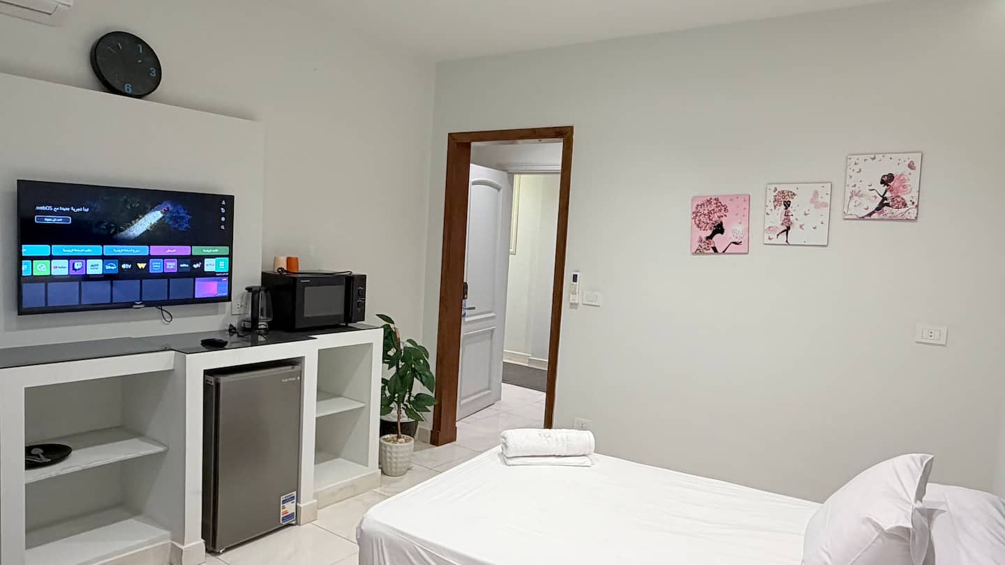 DHB STAYS | Studio Suite Near Metro | G-503 — Studio in Downtown Cairo (Marouf), Cairo Governorate, Egypt, Egypt — photo 16
