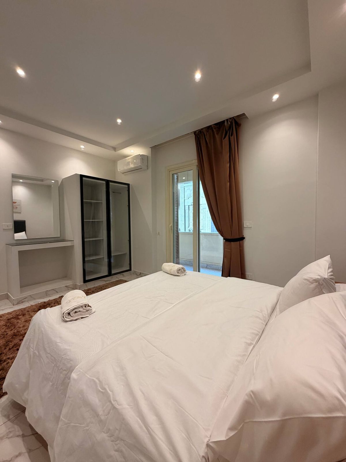 DHB STAYS | Modern 1BR Qasr El Nil | B-301 — Apartment in Downtown Cairo (Marouf), Cairo Governorate, Egypt, Egypt — photo 11