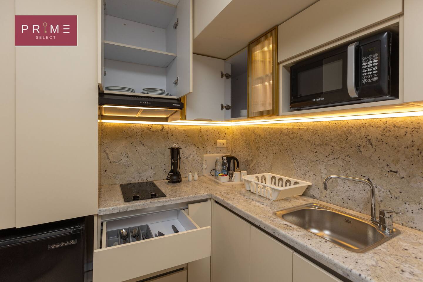 Sup. Studio with Balcony - Prime Residence Arkadia — Studio in Prime Residence Arkadia, Cairo, Egypt — photo 5