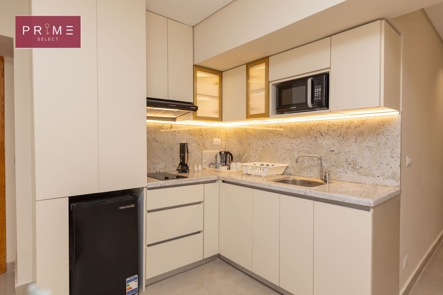 Sup. Studio with Balcony - Prime Residence Arkadia — Studio in Prime Residence Arkadia, Cairo, Egypt — photo 7