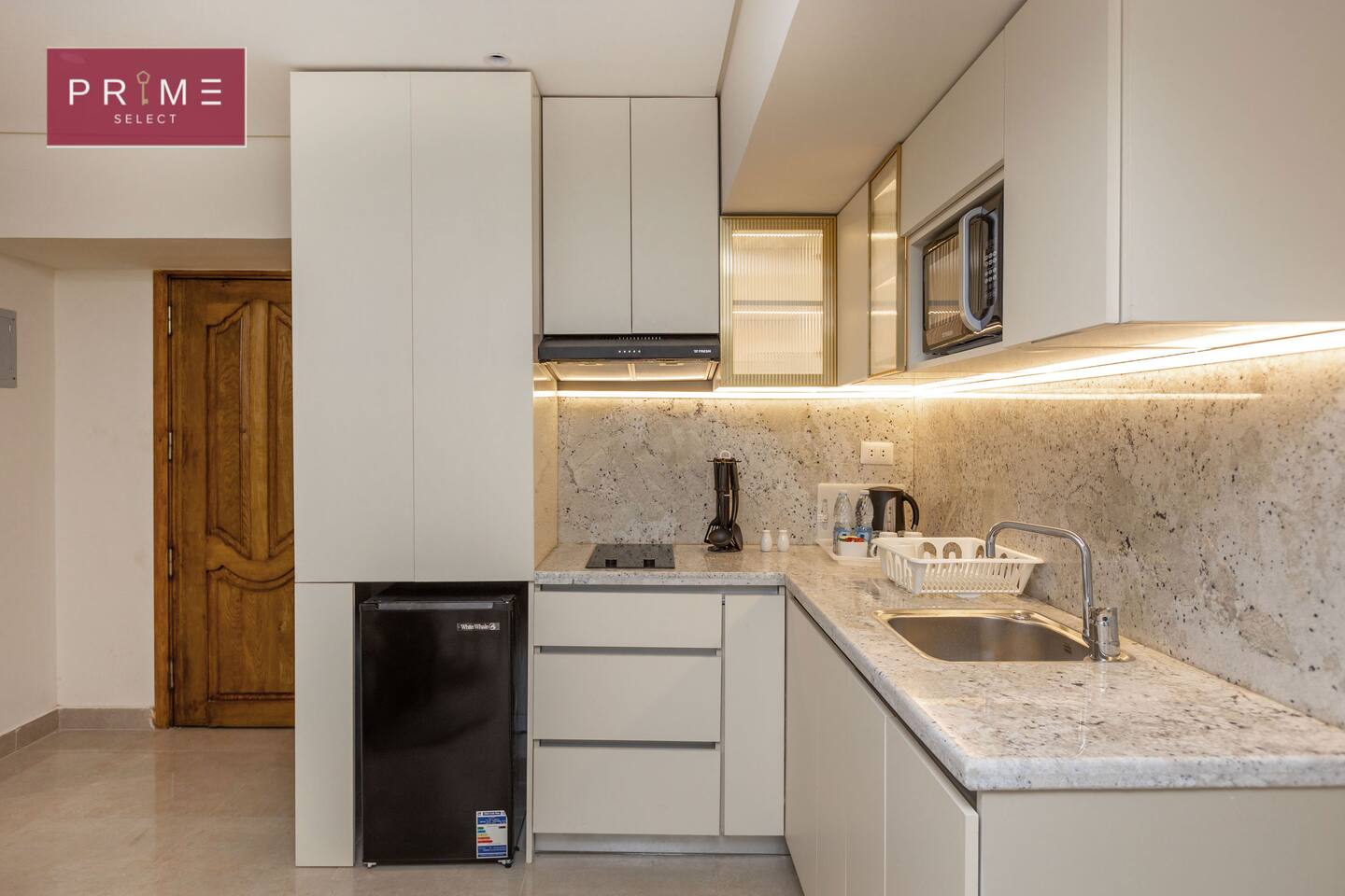 Sup. Studio with Balcony - Prime Residence Arkadia — Studio in Prime Residence Arkadia, Cairo, Egypt — photo 13