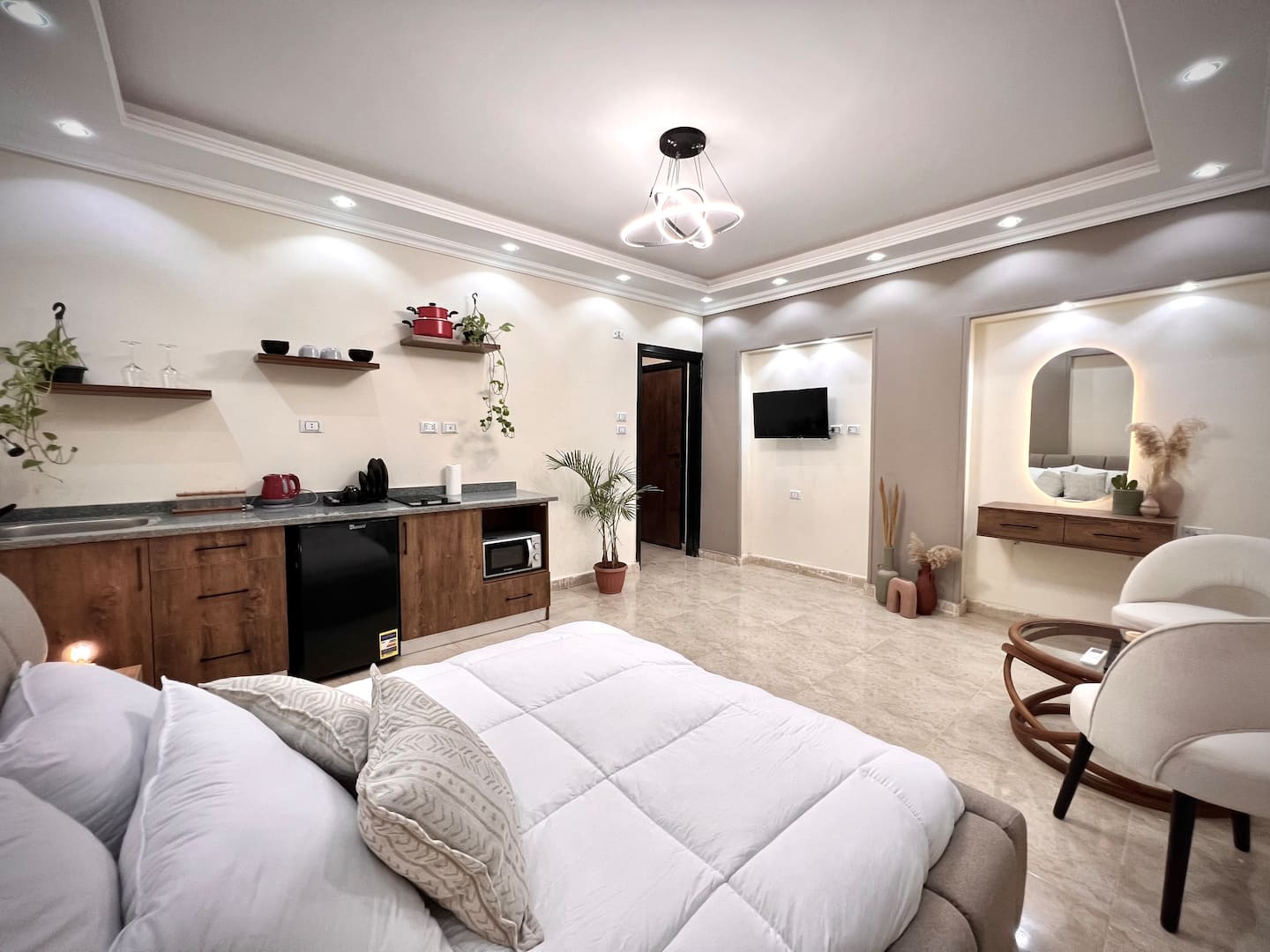 Amigos Lunarena studio with Roof Terrace 304 — Studio in Giza, Egypt — photo 15