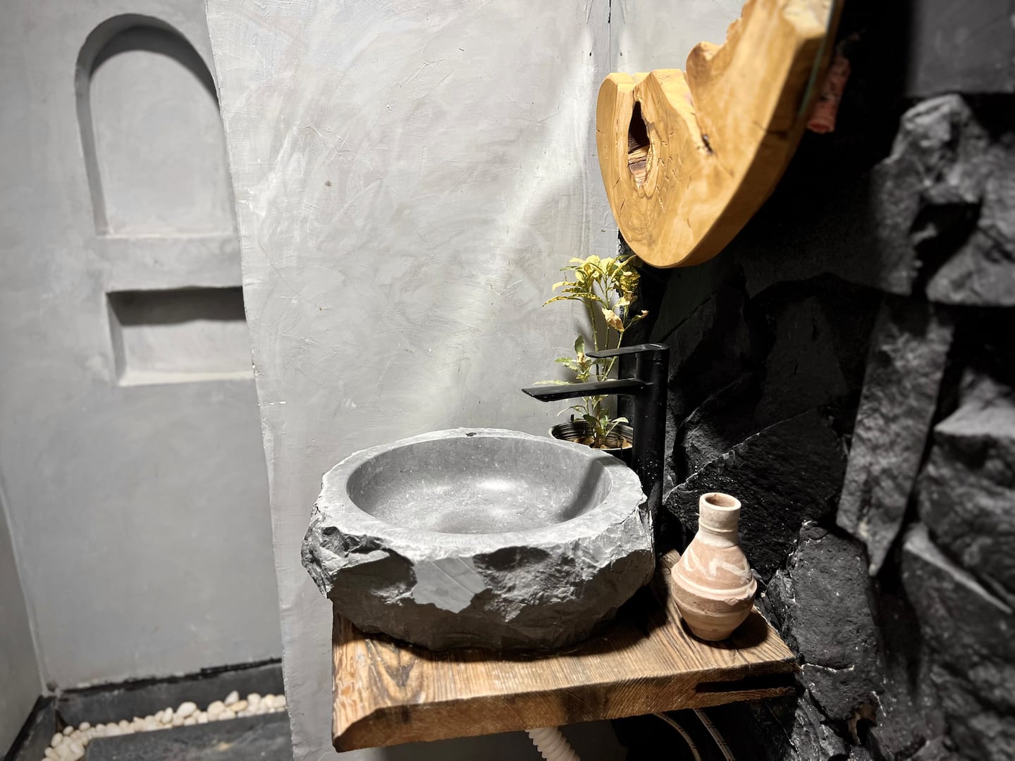 Sky blue — Studio in Nazlat as Sammān, Giza, Egypt — photo 5