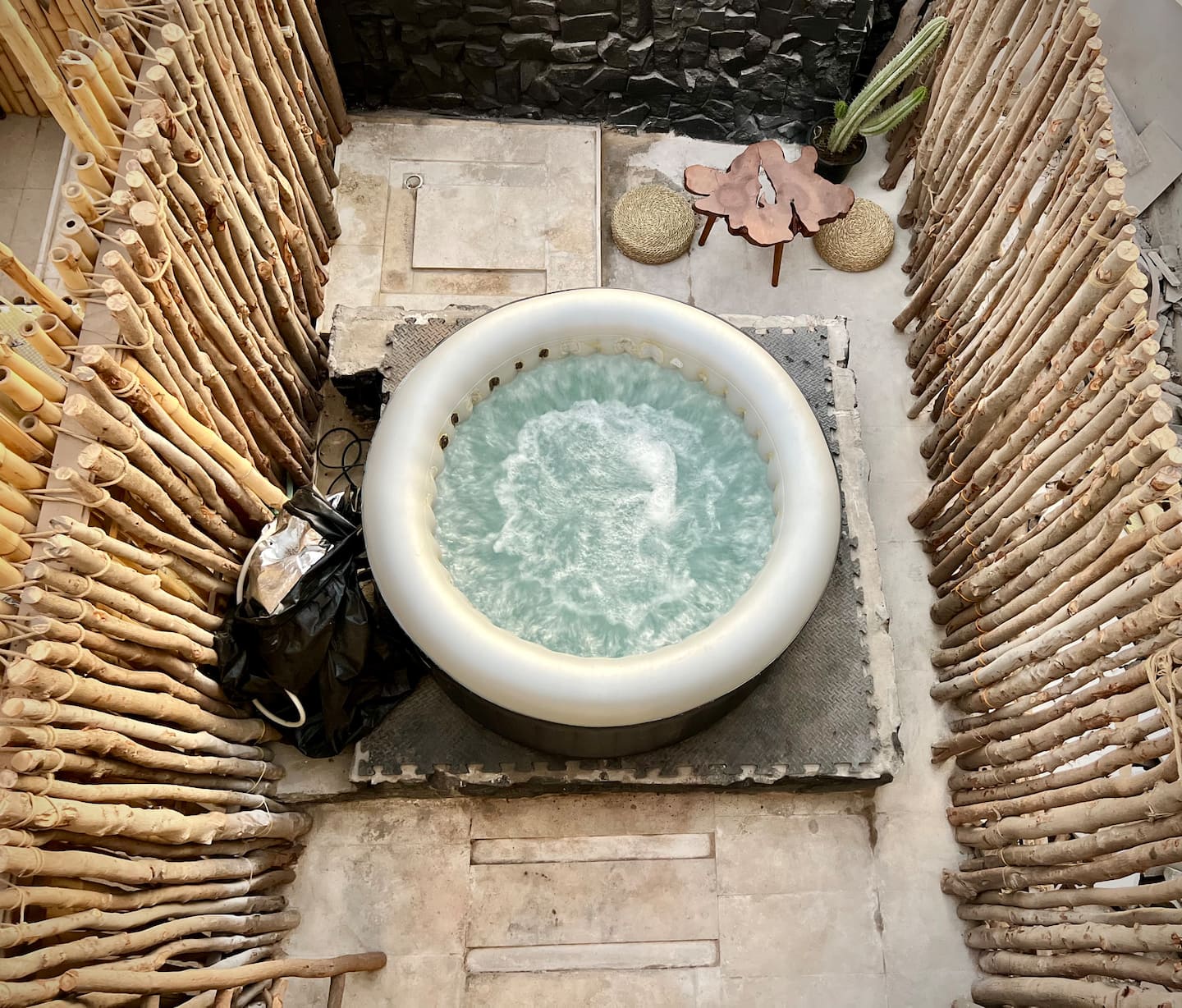 Sky blue — Studio in Nazlat as Sammān, Giza, Egypt — photo 7