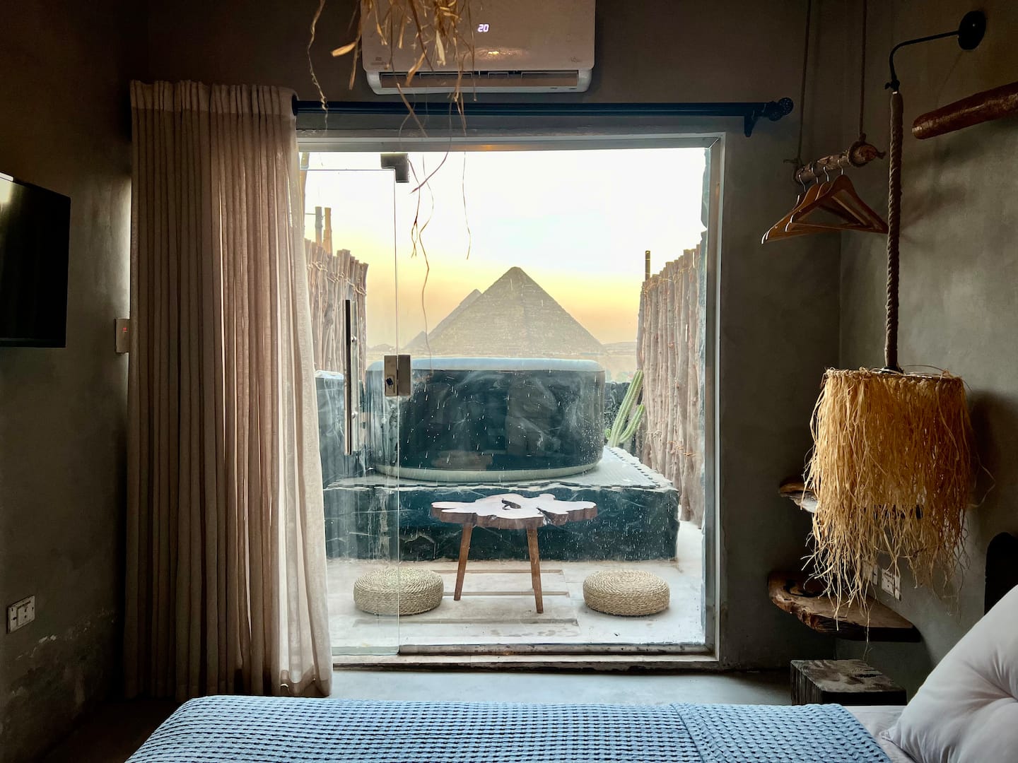 Sky blue — Studio in Nazlat as Sammān, Giza, Egypt — photo 14