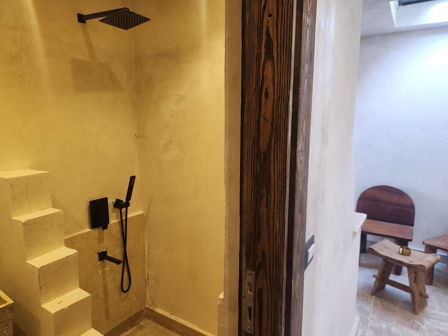 Suspiroo | Skylight + Private Jacuzzi Terrace — Studio in Giza, Egypt — photo 12