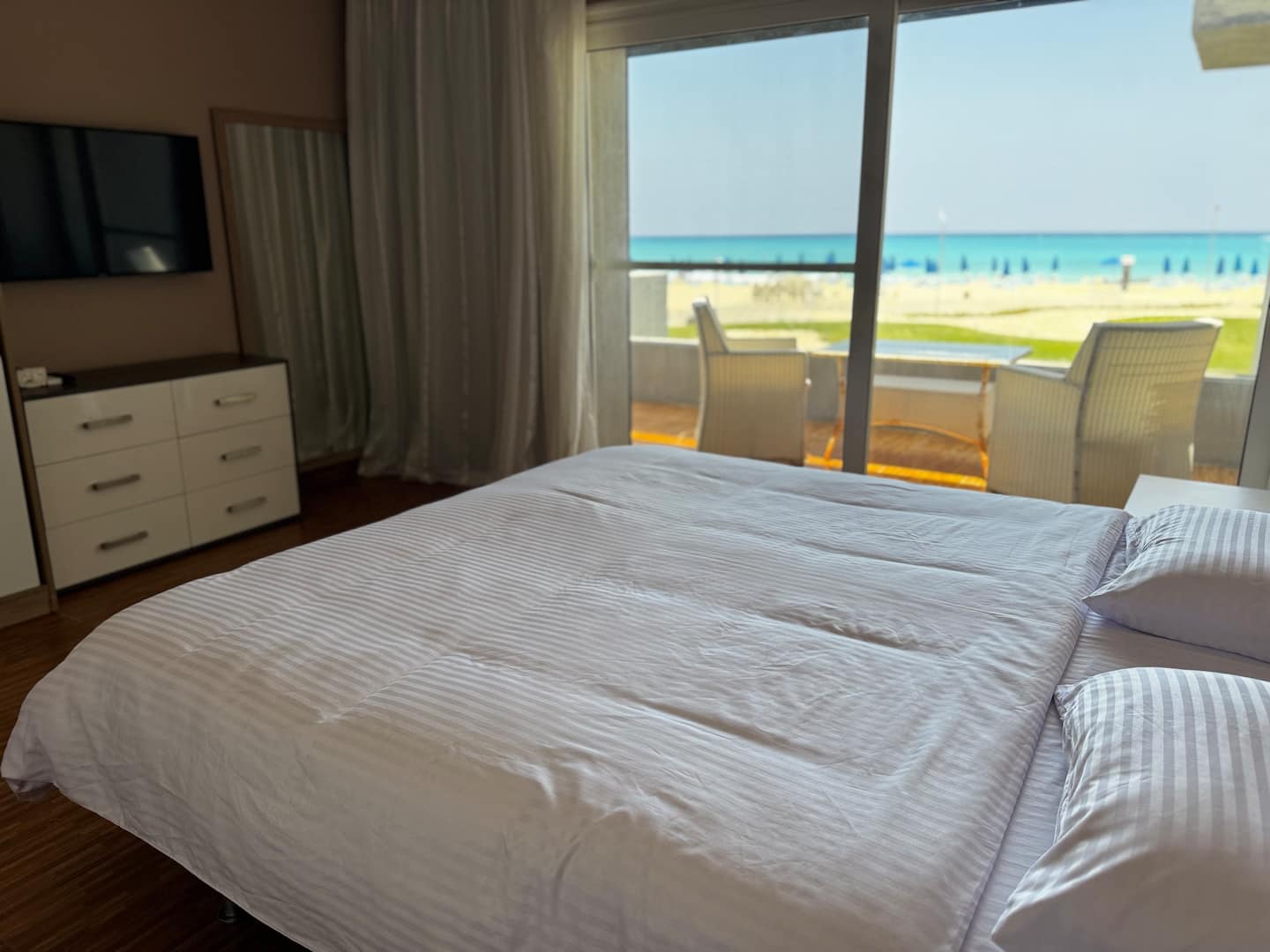 Lovely 3BR beach-front house LaVista Cascada — Apartment in La Vista Cascada, Sidi Abdel Rahman, North Coast, Egypt — photo 17