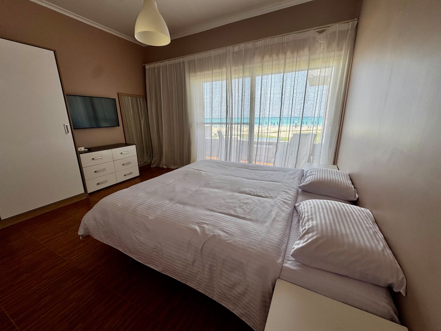 Lovely 3BR beach-front house LaVista Cascada — Apartment in La Vista Cascada, Sidi Abdel Rahman, North Coast, Egypt — photo 19