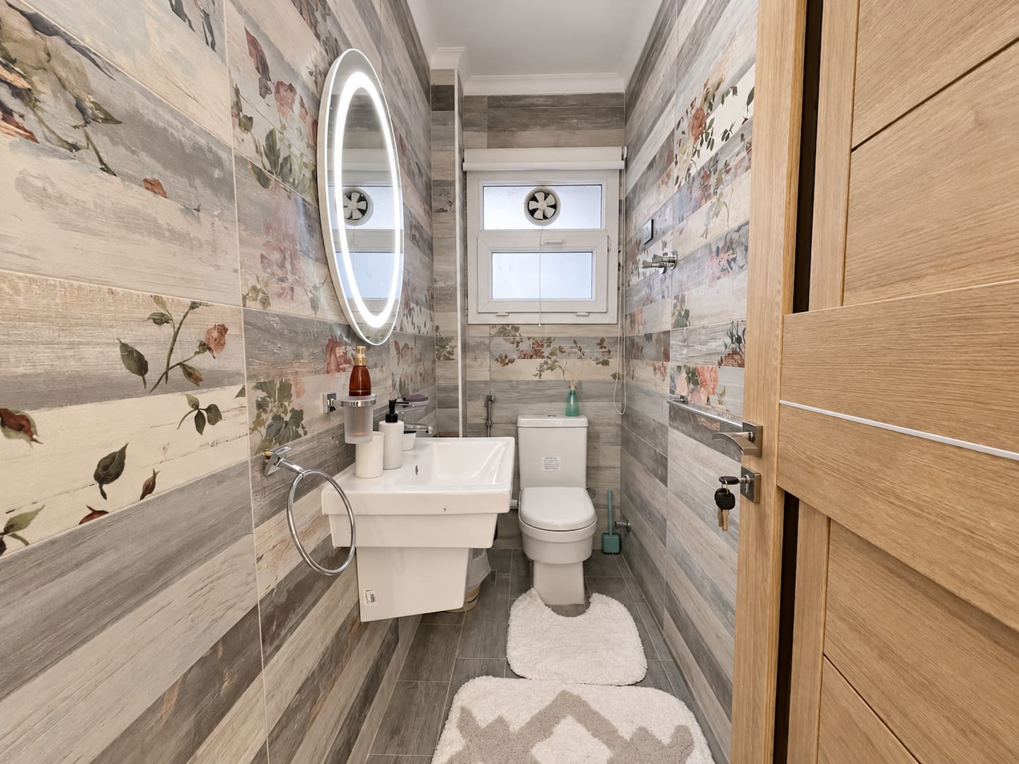 Super Luxury2BR+Infront of Commercial area@Madinty — Apartment in Madinaty, New Cairo, Egypt — photo 8